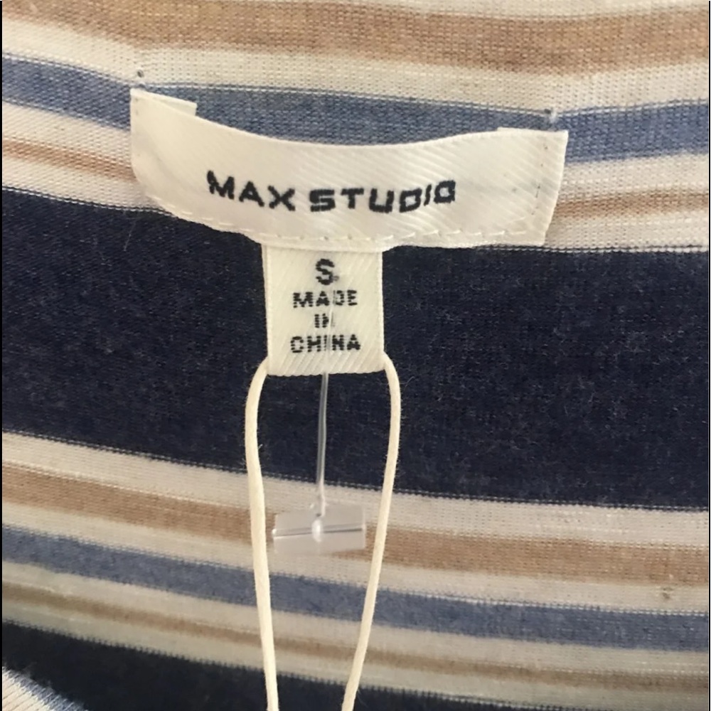New 💙🤍 Max Studio maxi dress Retails $115 Size S